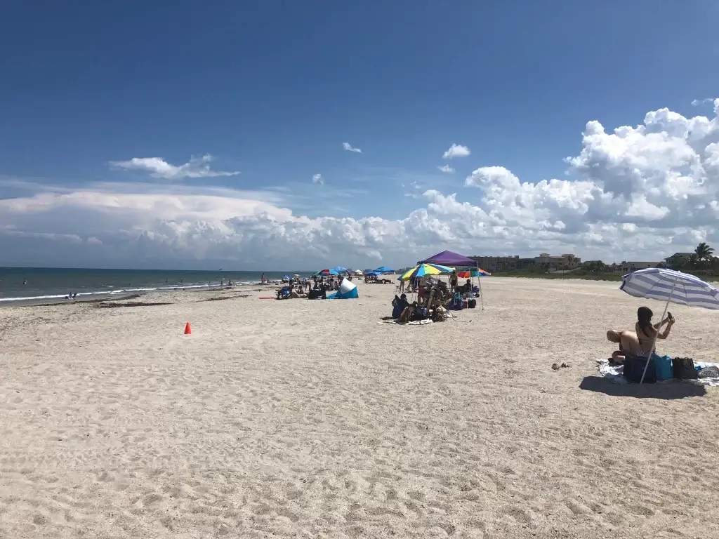 Does Clermont FL Have A Beach? - The Florida Agents